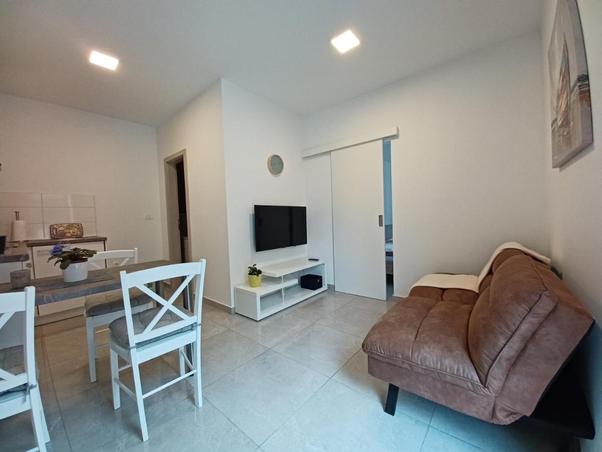 Apartments Leon 1 Novigrad Istria Εξωτερικό φωτογραφία