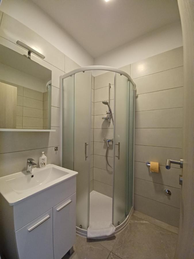 Apartments Leon 1 Novigrad Istria Εξωτερικό φωτογραφία